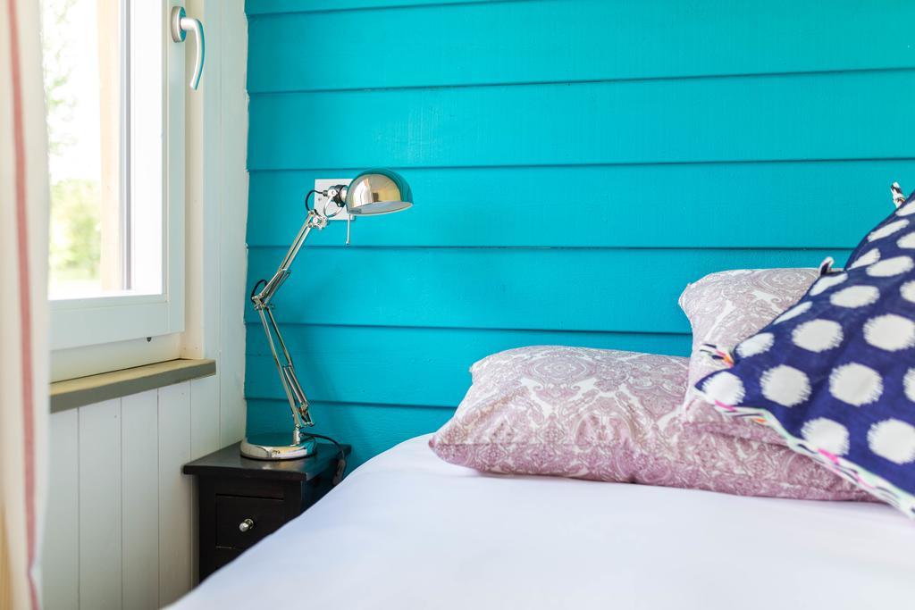 Bed and Breakfast The Holford Arms Тетбери Экстерьер фото